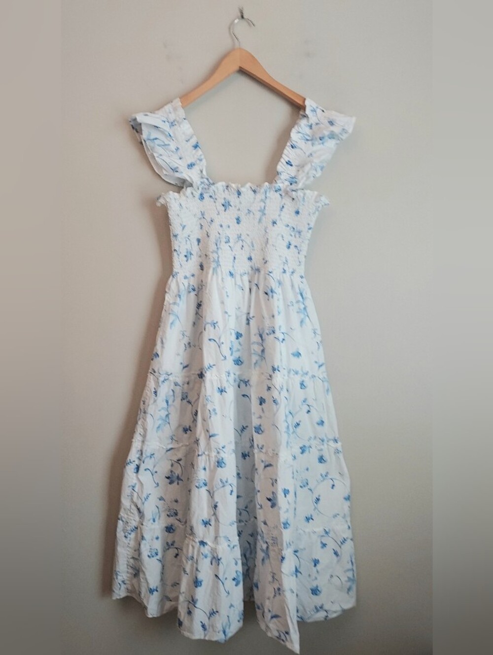 Hill House Blue Floral Ellie Nap Dress Size Medium Cottagecore Feminie Smocked - Picture 8 of 11